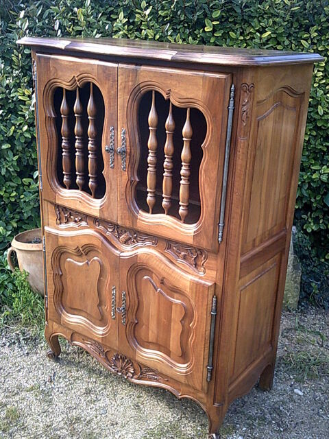 meuble proven�al  noyer  vintage   380 Taillades (84)