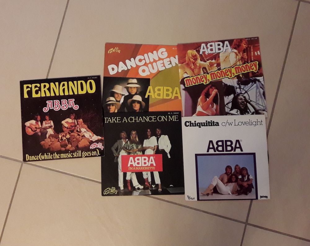 5 VINYLES DE 45tr ABBA CD et vinyles