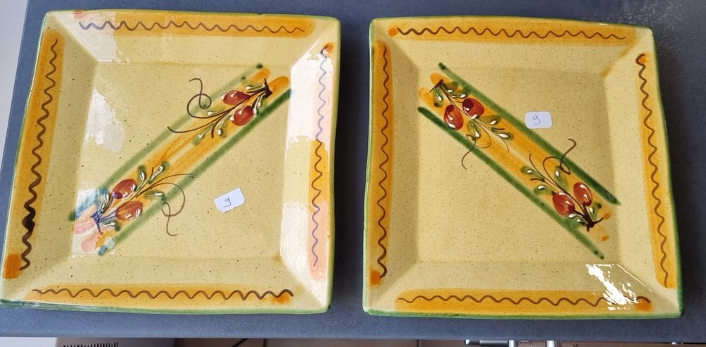 Lot de 4 assiettes neuves Décoration