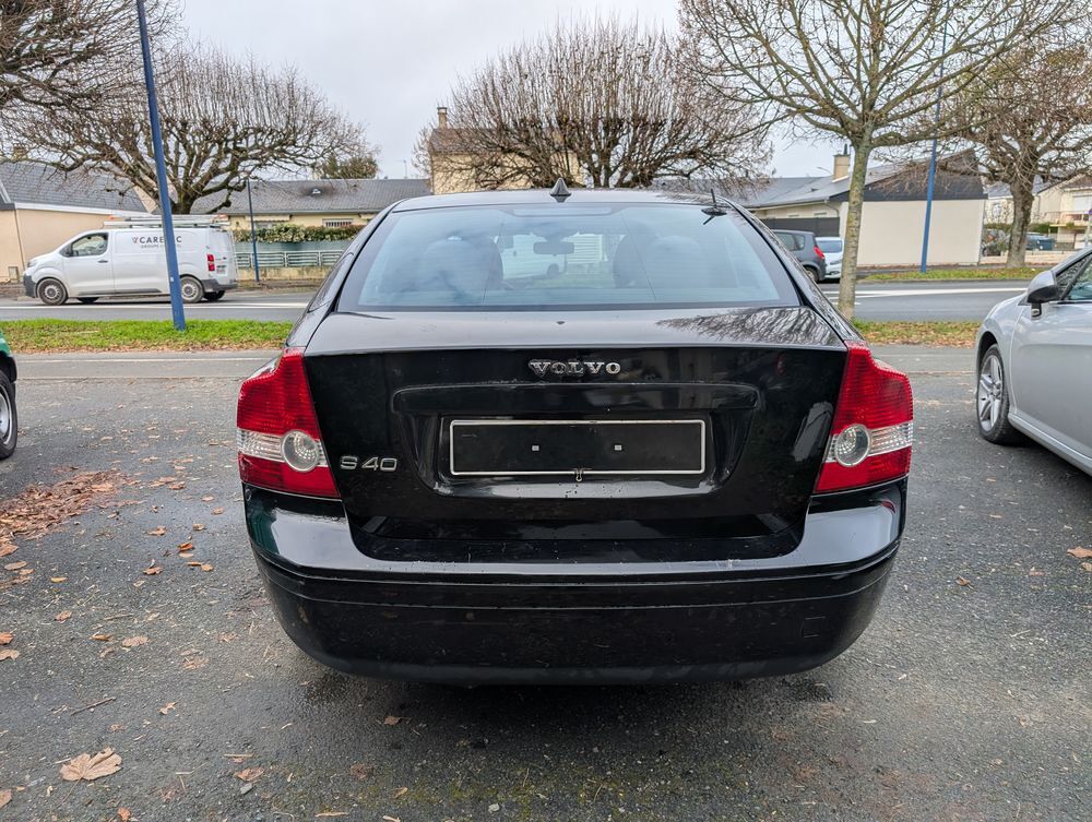 S40 1.6L - 100 Kinetic 2006 occasion 36000 Ch&acirc;teauroux