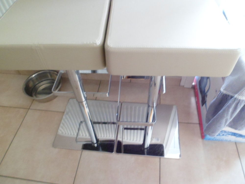 tabourets pour pilots central Meubles