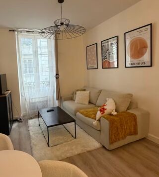 Location Appartement T2 meublé 38 m²  Rue Alain Chartier paris 15e Paris 15