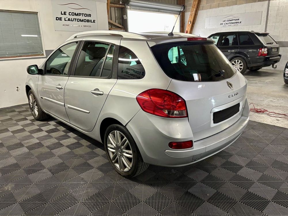 Clio III Estate Clio Estate III Tce 100 eco2 Night&Day 2011 occasion 95330 Domont