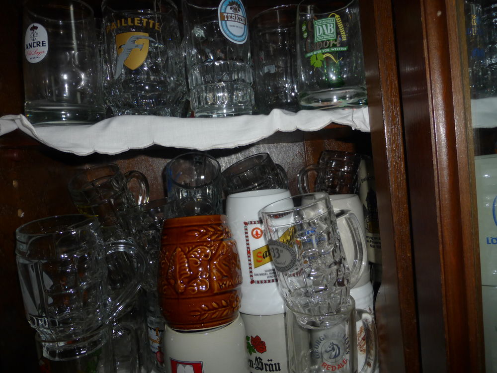 COLLECTION DE VERRES A BIERE PUBLICITAIRE Décoration