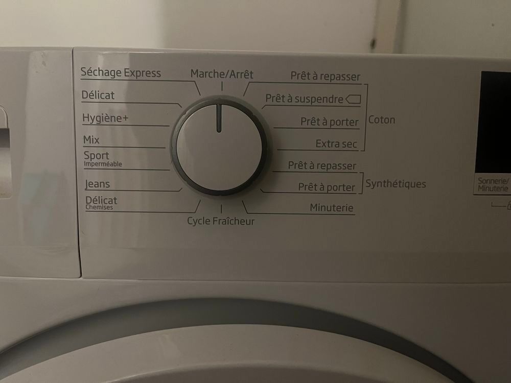 S&egrave;che -linge &agrave; condensation Electroménager