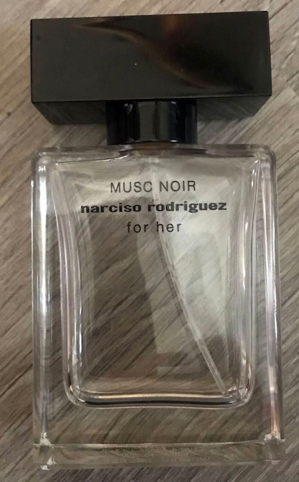 Flacon de parfum vide Musc Noir for her de Narciso Rodriguez 