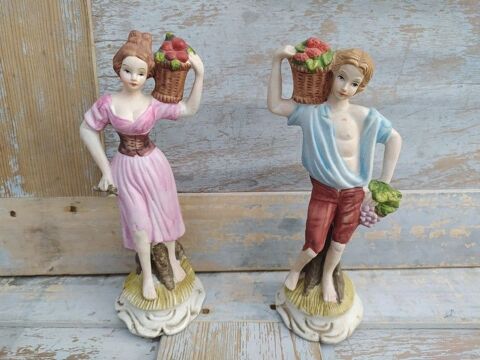 Statuettes Porcelaine Couple au Panier de Fruits Vintage 32 Loches (37)
