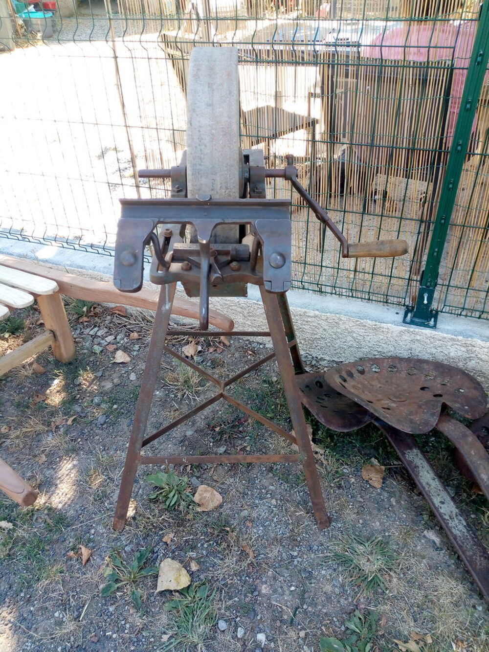 ancienne meule d affutage Bricolage