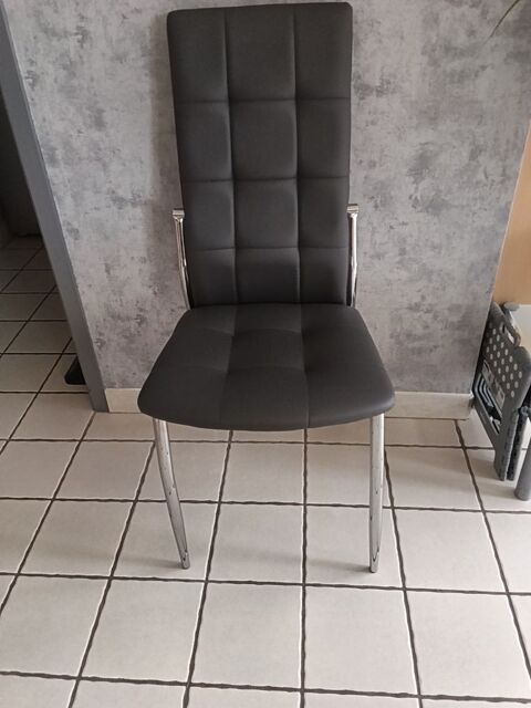 Chaises 0 Leers (59)