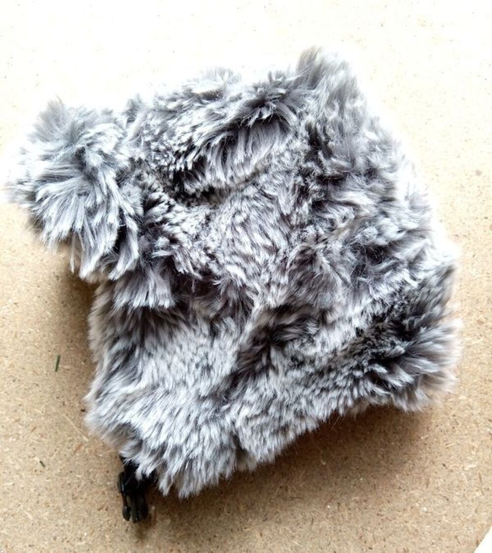 chapka IKKS taille 46 Vêtements enfants