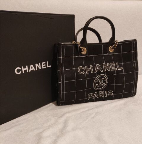 Sac Chanel 2023 Large Deauville Shopping Tote 1500 Nantes (44)