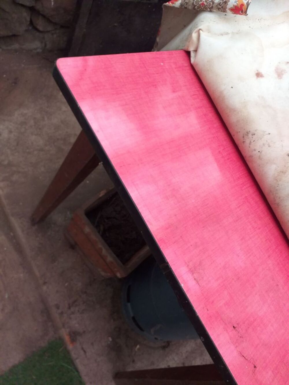 Table de cuisine bois et formica rouge Cuisine