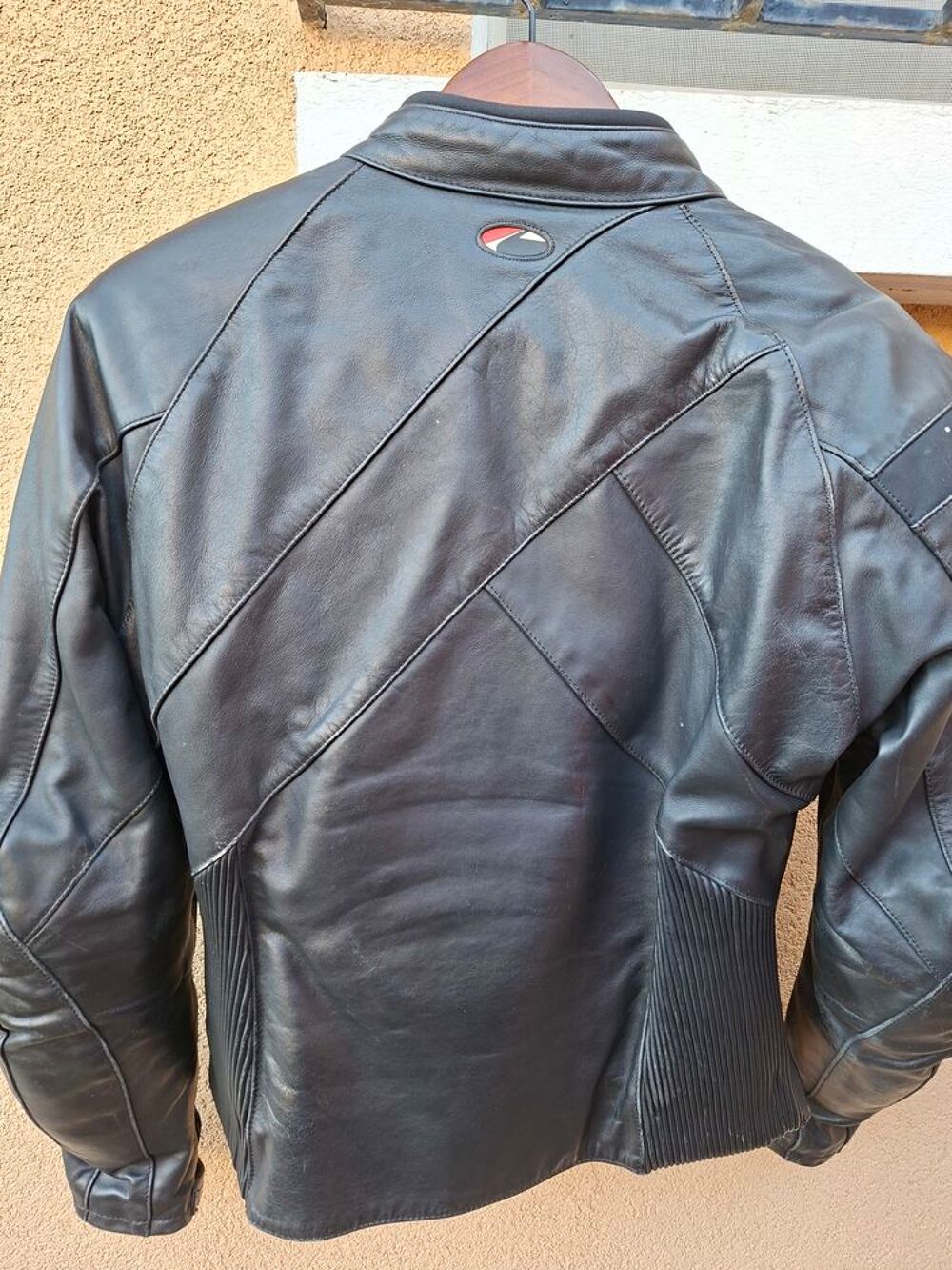Blouson cuir moto femme Vêtements