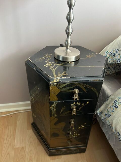 d�m�nagement - Petit meuble chinois noir ? chevet 40 Grenoble (38)