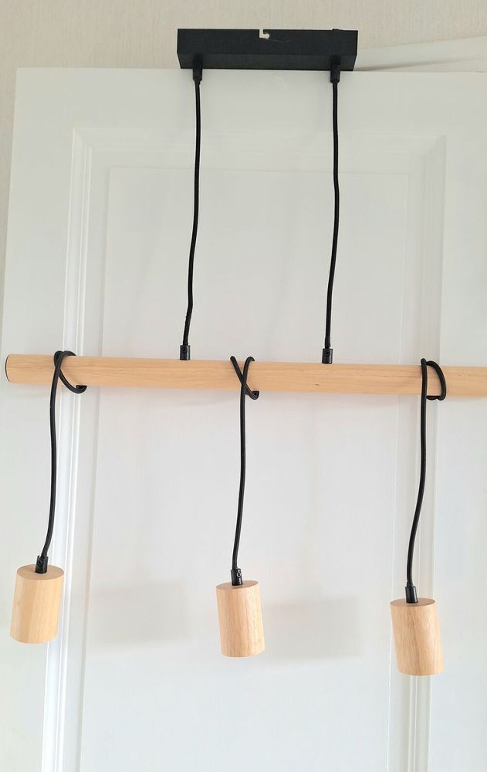Suspension contemporaine 3 lampes r&eacute;glables en hauteur Décoration
