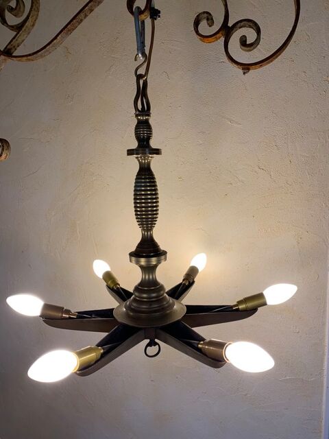 Lustre ancien en laiton � motif d'�toiles 120 Castres-Gironde (33)