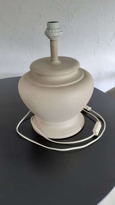 PIED DE LAMPE EN CERAMIQUE 15 Castillon-la-Bataille (33)