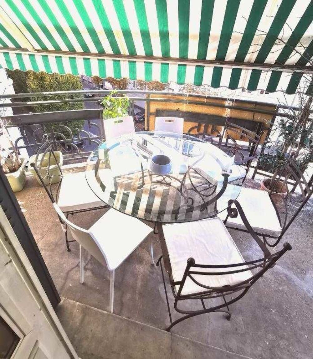 Vente Appartement JAUDE. Appartement bourgeois avec suite parentale et 2 chambres - balcon dînatoire Sud - garage - ascenseur - DPE D (proche C) Clermont-ferrand