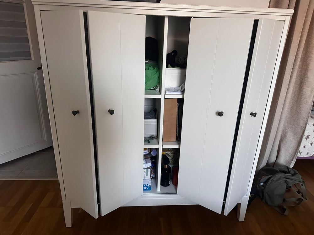 Meuble IKEA IDAN&Auml;S blanc &agrave; portes pliantes - comme neuf Meubles