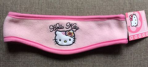 Bandeau Hello Kitty rose fonc  strass en polaire 2 Paris 17 (75)