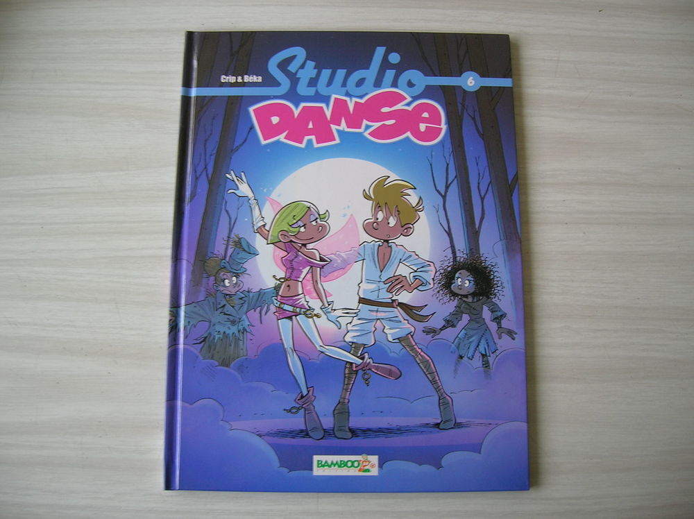 Studio Danse N&deg; 6 Livres et BD
