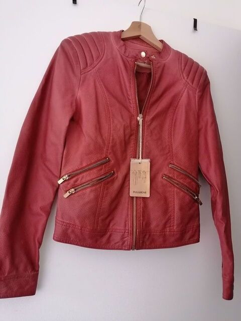 Veste simi cuir Pull&Bear 20 Villejuif (94)