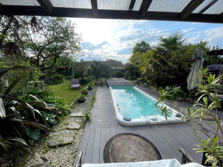  Maison à vendre 8 pièces 179 m²