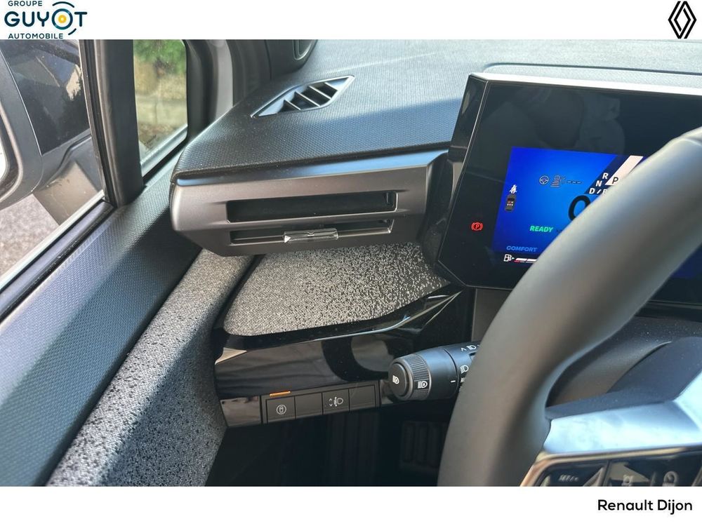 Clio VI Clio E-Tech full hybrid 160 ch Techno 2026 occasion 21000 Dijon