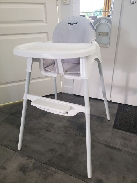Chaise haute bébé (2 hauteurs) Babycare Carrières-sur-Seine (78)