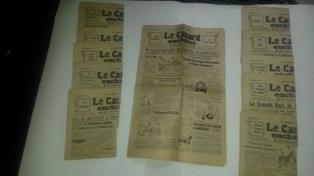 Le Canard encha&icirc;n&eacute; 12 n&deg; de fin 1945 Livres et BD