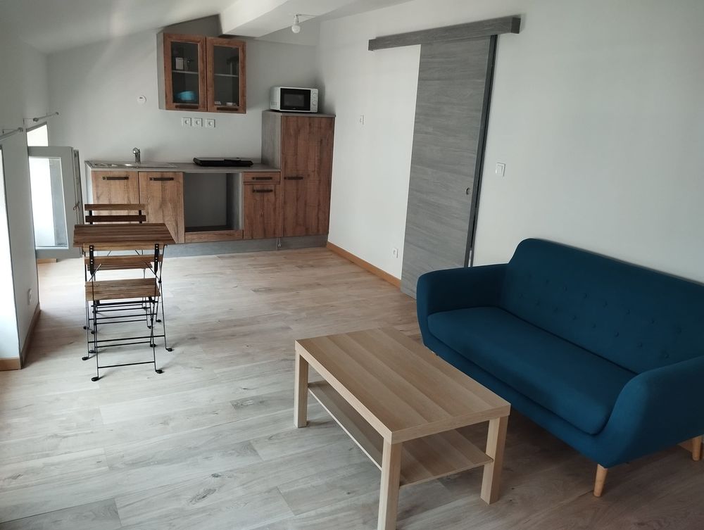Location Appartement T2 meublé & cosy - Centre piéton Saint-Chamond (2 min Mairie Saint-chamond