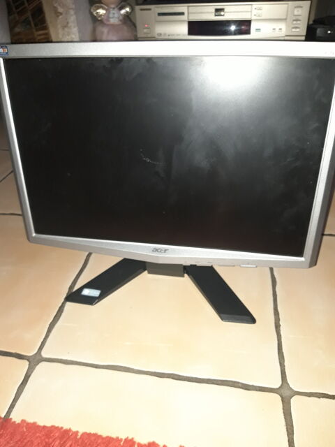 Ecran ordinateur ACER 19  X193W LCD Monitor 40 Longeville-lès-Saint-Avold (57)