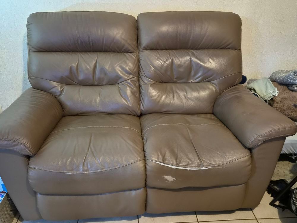 Canap&eacute; relax &eacute;lectrique 2 places beige taupe Meubles