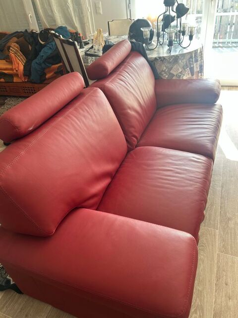 canapé en cuir rouge 280 Trégueux (22)