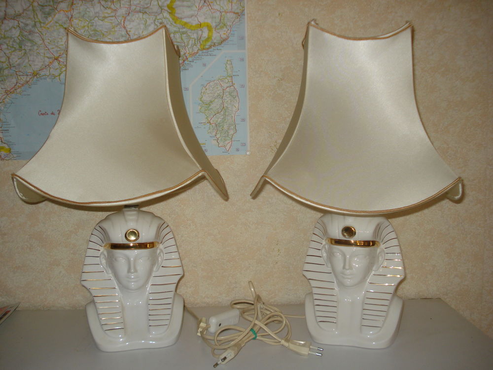 LAMPES CHEVET deux porcelaine Dcoration