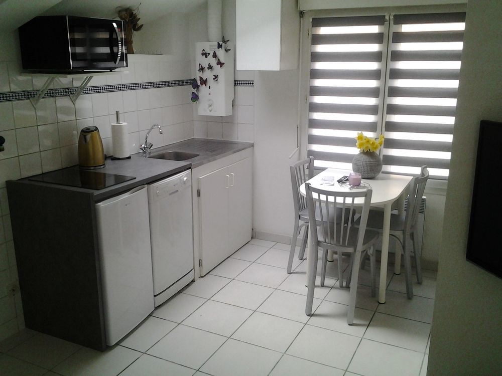  STUDIO CLIMATISE PISCINE PRIVATIVE Languedoc-Roussillon, Pezens (11170)
