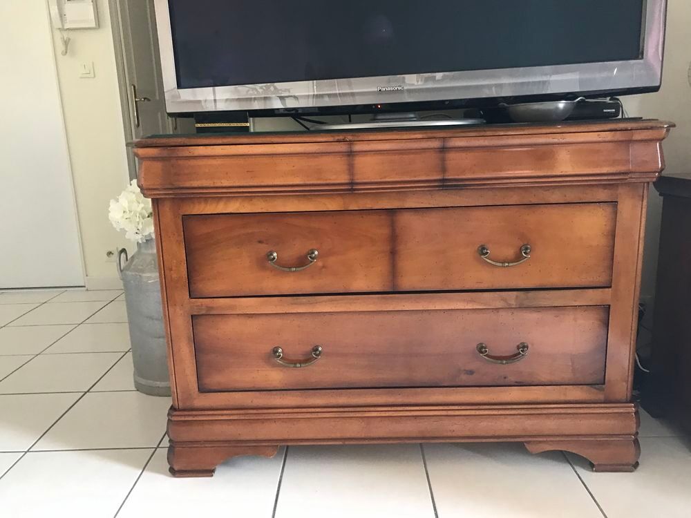 Commode style Louis Philippe Meubles