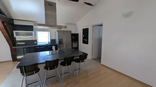  Appartement à louer 4 pièces 108 m²