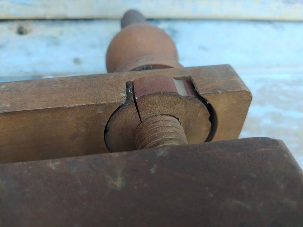 Ancien Rabot &agrave; Bois Bouvet &agrave; Approfondir R&eacute;glage &agrave; Vis
