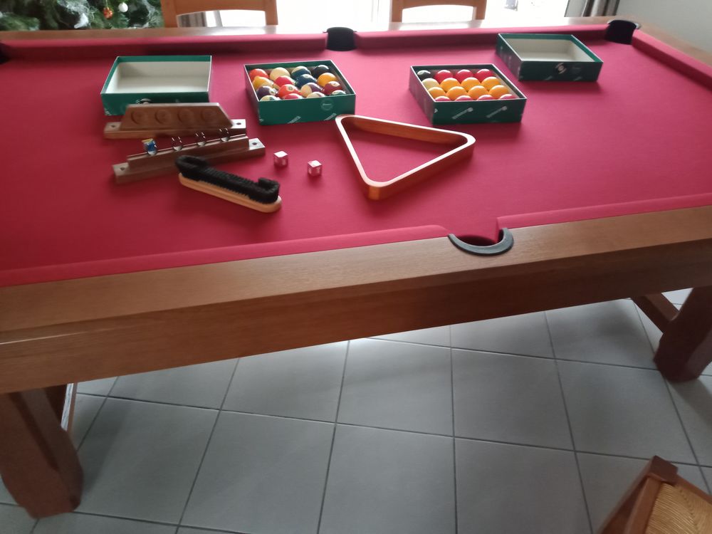 Billard /table salle a manger Meubles