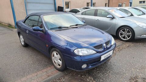 Renault M&eacute;gane Cabriolet 1.6i 16V Privil&egrave;ge 2000 occasion Saint-Genis-Pouilly 01630