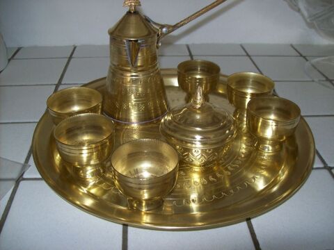 service a th� en cuivre 
30 Saint-Sulpice-de-Royan (17)