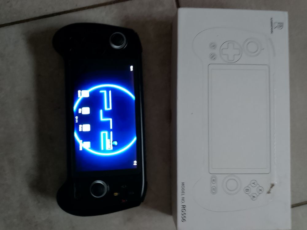 Anbernic rg 556 Consoles et jeux vidéos
