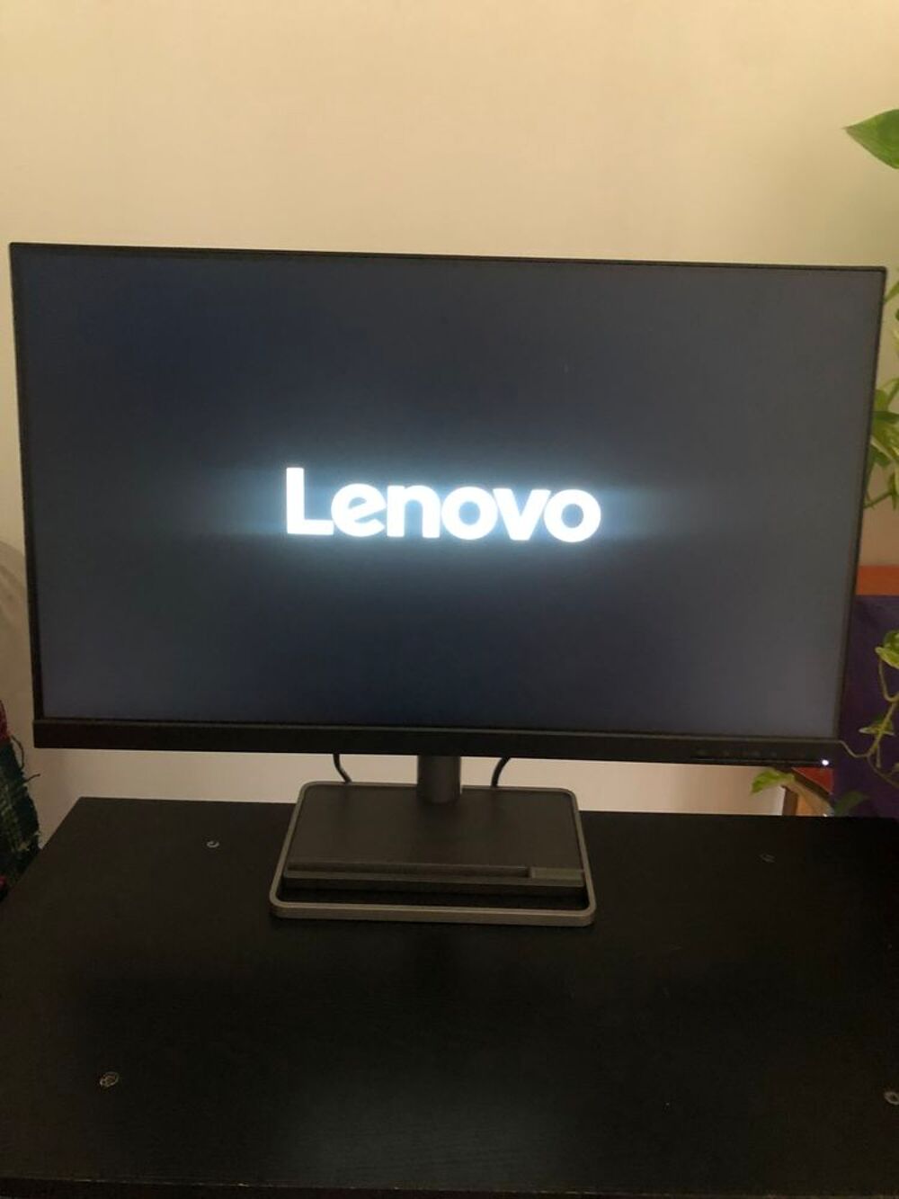 &Eacute;cran ordinateur de bureau LENOVO Matériel informatique