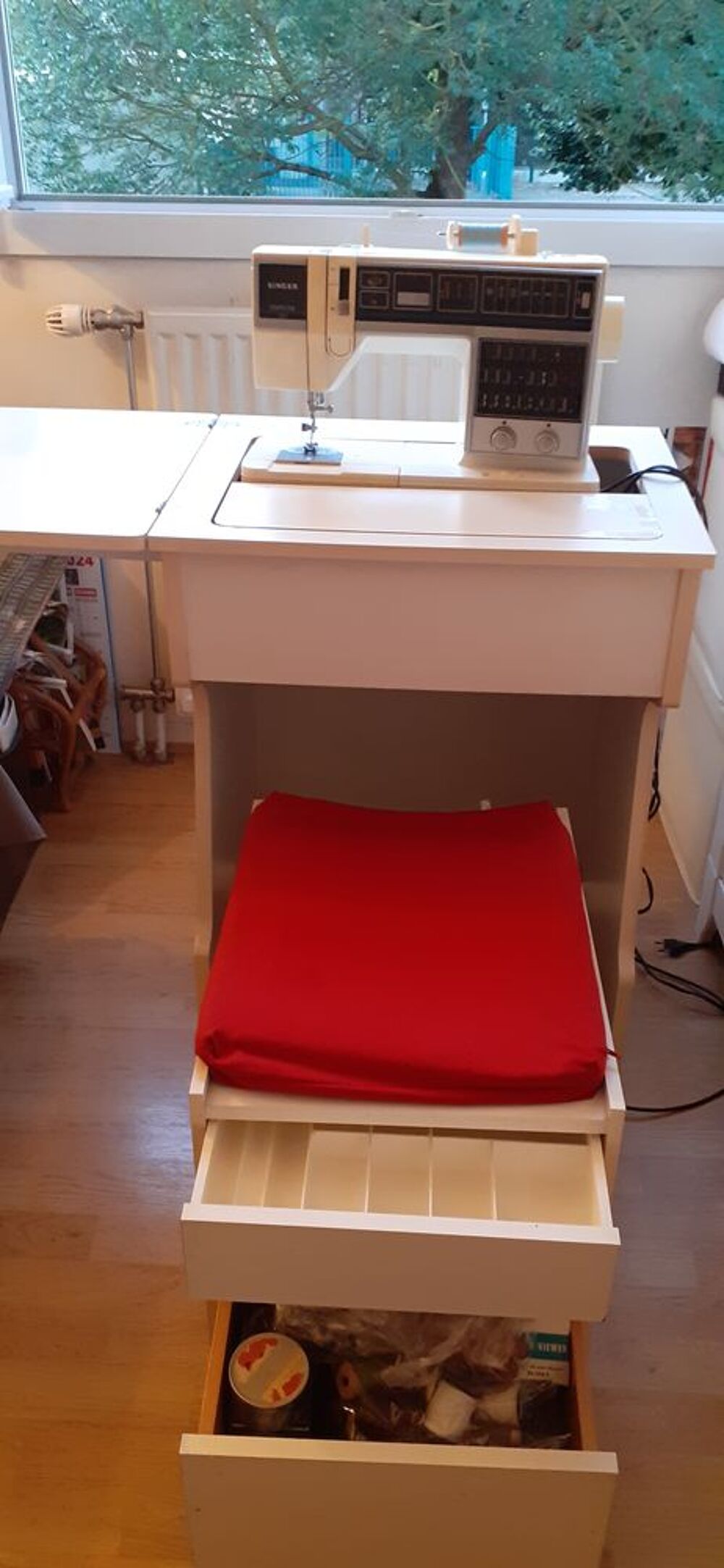 Machine &agrave; coudre singer qui fait bureau etat neuf Meubles