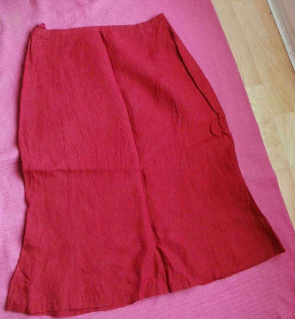 JUPE 100 % lin, marque CYRILLUS, taille 38, couleur Bordeaux Vtements