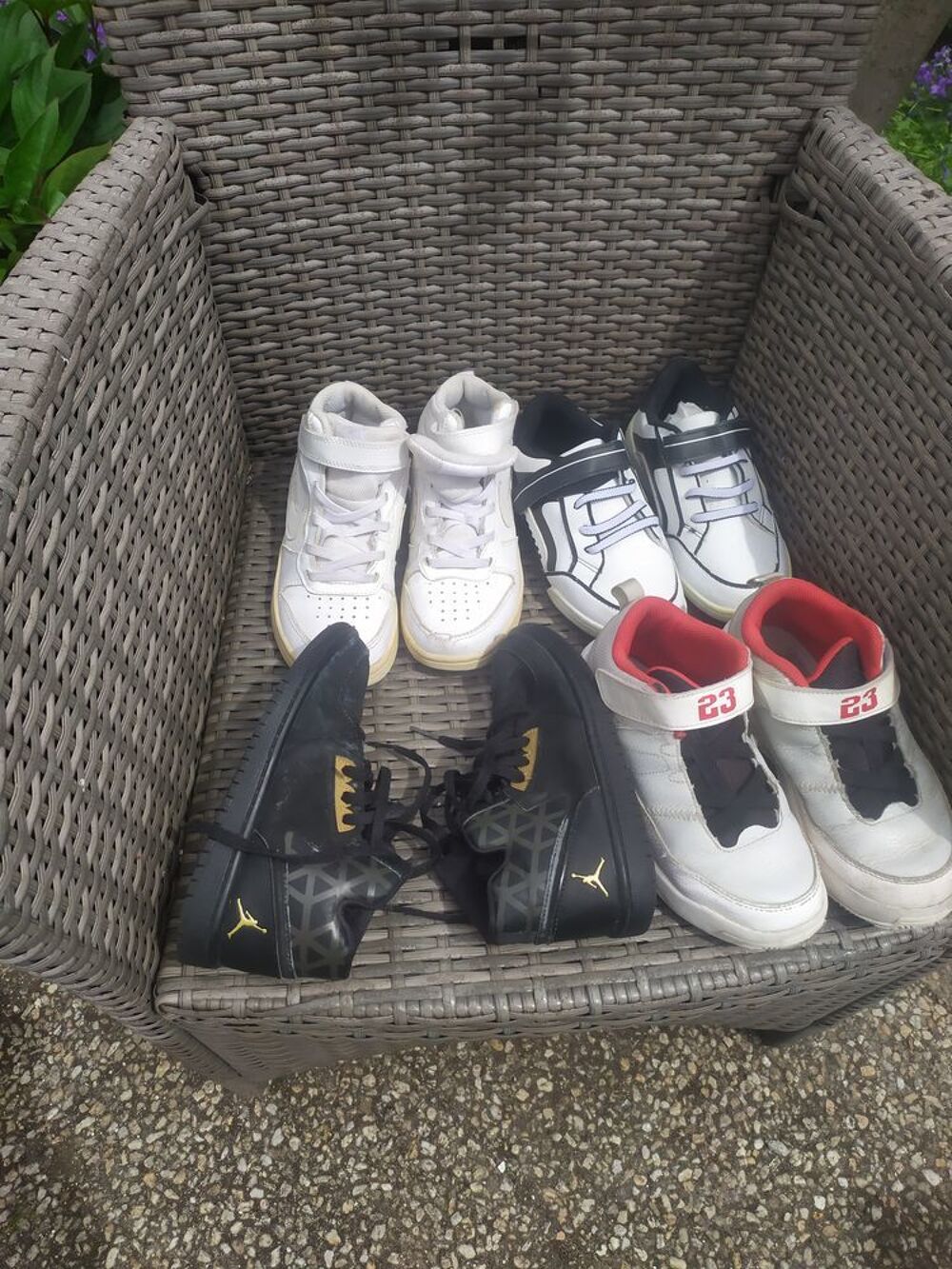 BASKETS JORDAN NOIRES ACHETEE 120 EUROS Chaussures enfants