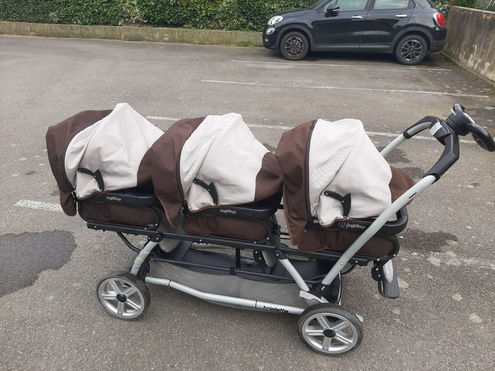 Poussette triple Peg Perego bon &eacute;tat Puériculture