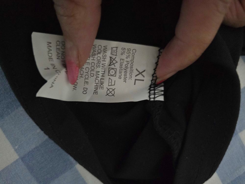tee shirt hello kitty xl noir Vêtements
