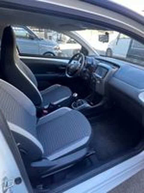 Aygo Pro 1.0 VVT-i x-play 2019 occasion 94200 Ivry-sur-Seine
